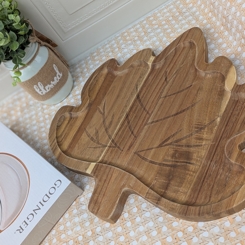 Godinger Brown Oak Leaf Wooden Serveware